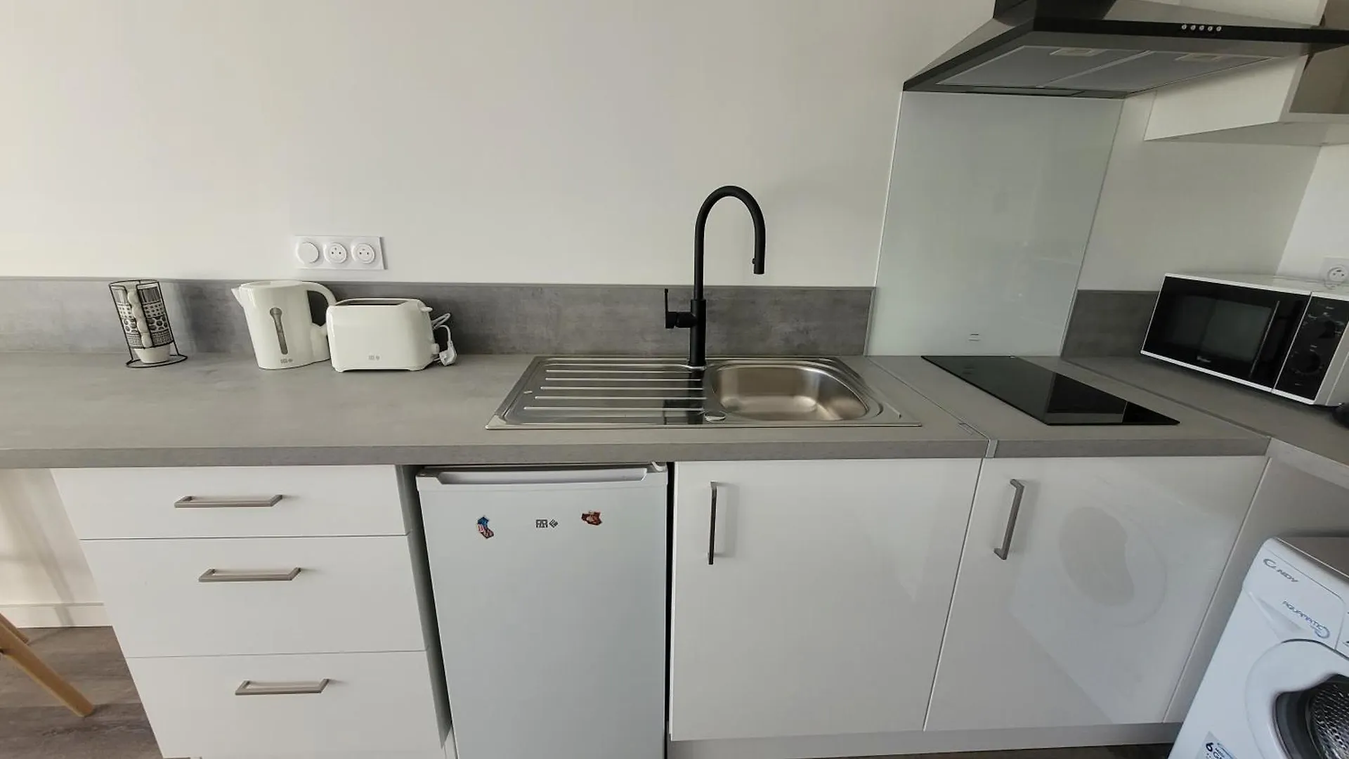 Nouveau Studio Neuf Et Elegant Tarbes 0*,