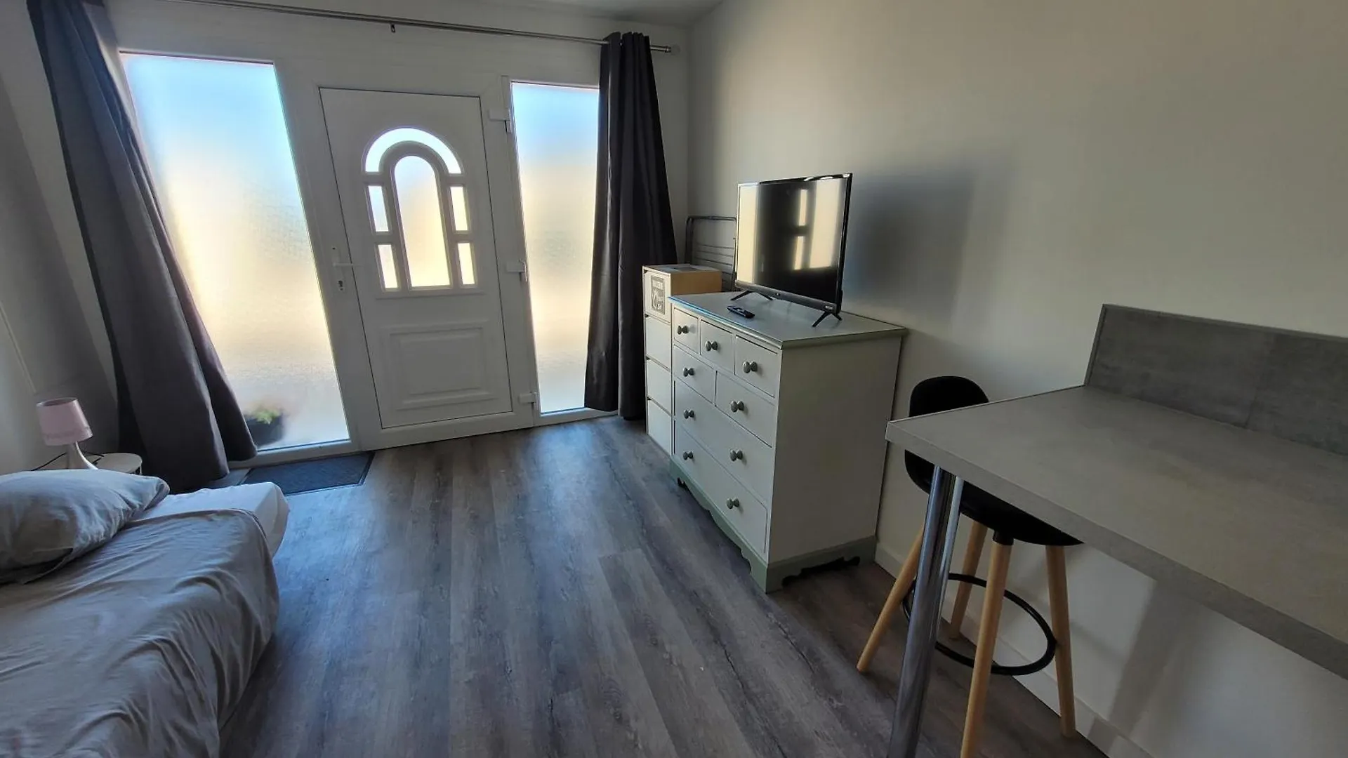 Nouveau Studio Neuf Et Elegant Tarbes