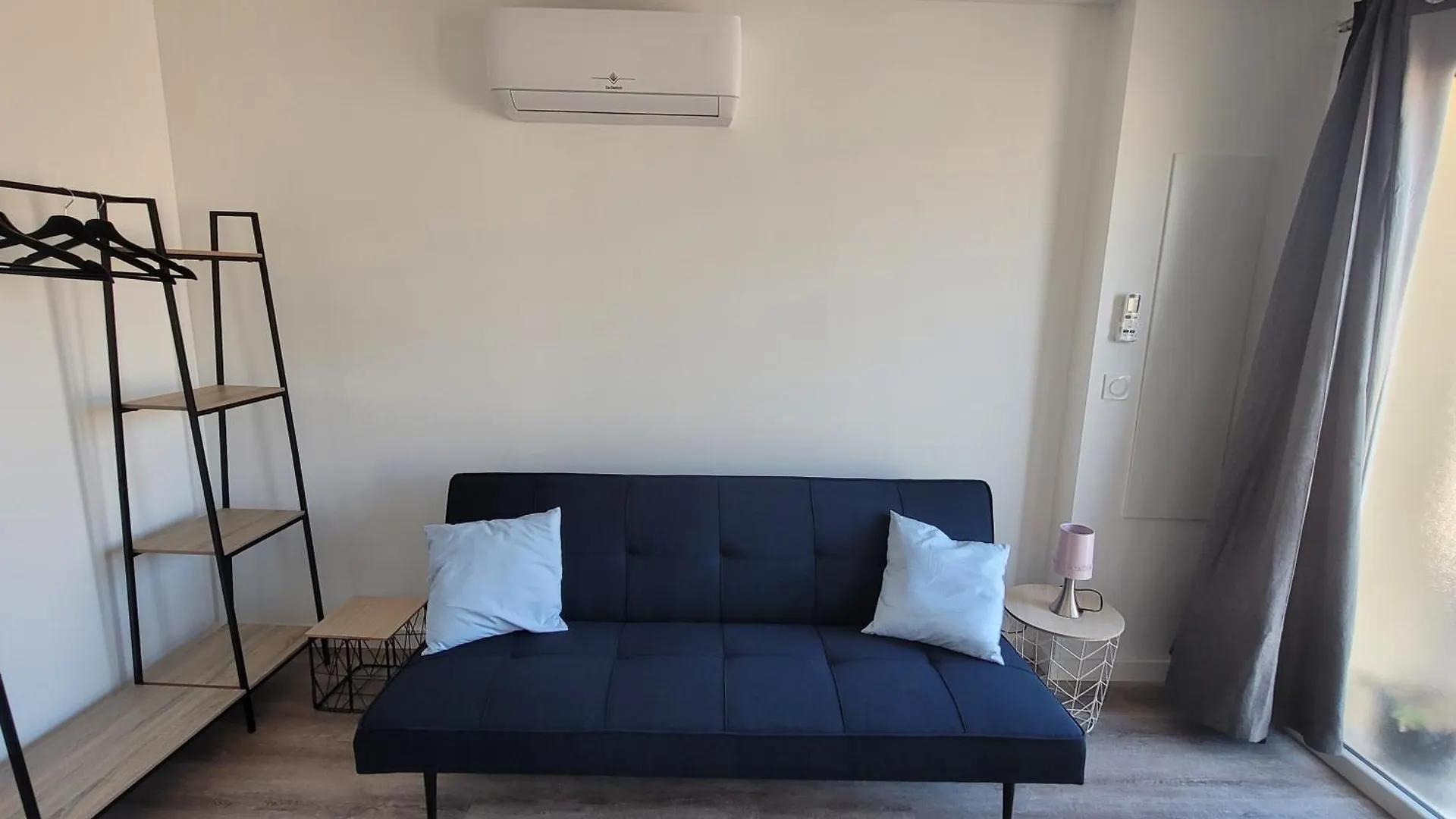 Nouveau Studio Neuf Et Elegant Tarbes 0*,  France