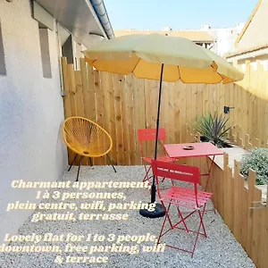 Appartement Le Bilbao, T2, Centre-parking Gratuit-terrasse, Tarbes